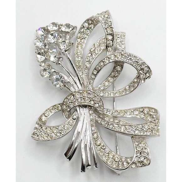 Vintage Pin BROOCH CRYSTAL‎ CLEAR RHINESTONE Silver Tone Flower Bouquet Bows - Picture 1 of 2